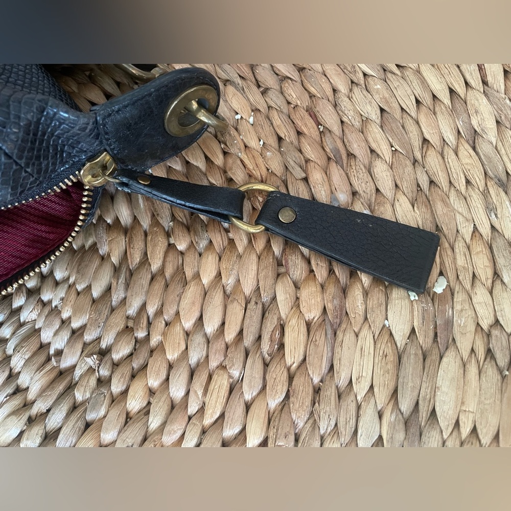 •VINTAGE • LOCKHEART Snake Embossed Shoulder Bag - Picture 8 of 13